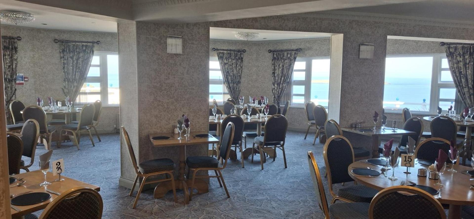 Royal Court Hotel Portrush Exteriör bild