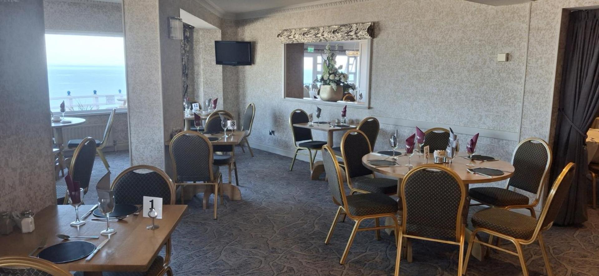 Royal Court Hotel Portrush Exteriör bild