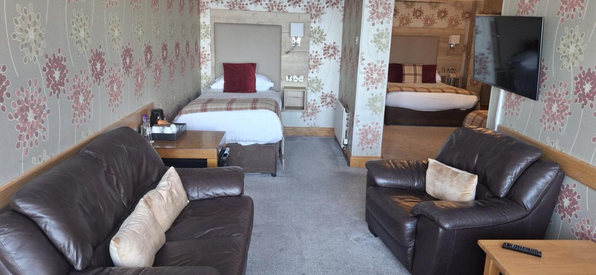 Royal Court Hotel Portrush Exteriör bild