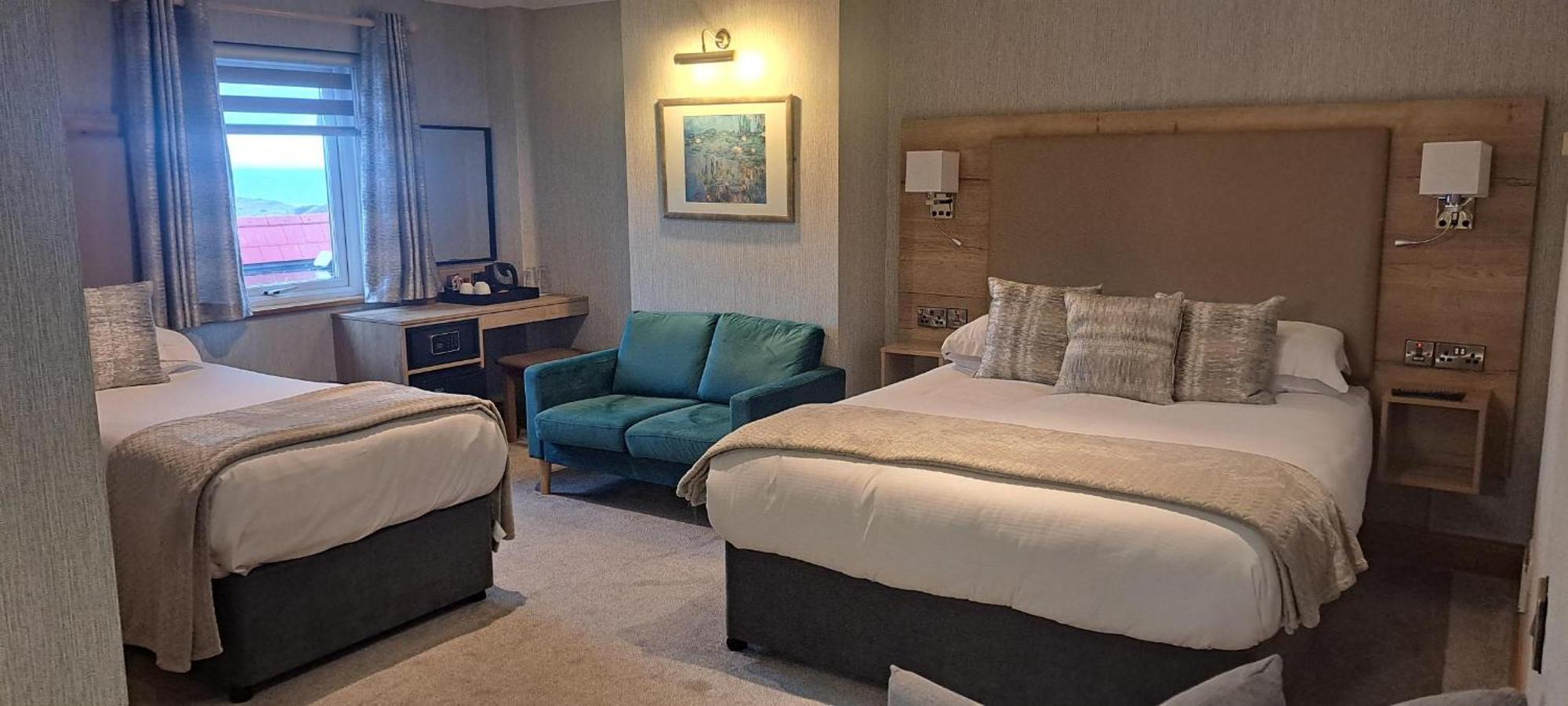 Royal Court Hotel Portrush Exteriör bild