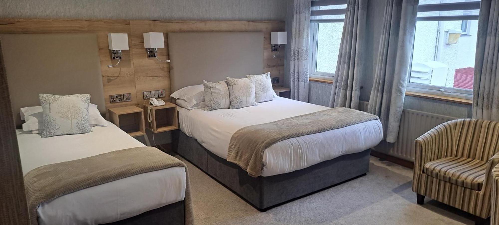 Royal Court Hotel Portrush Exteriör bild