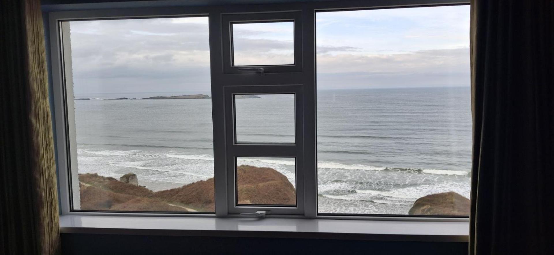 Royal Court Hotel Portrush Exteriör bild