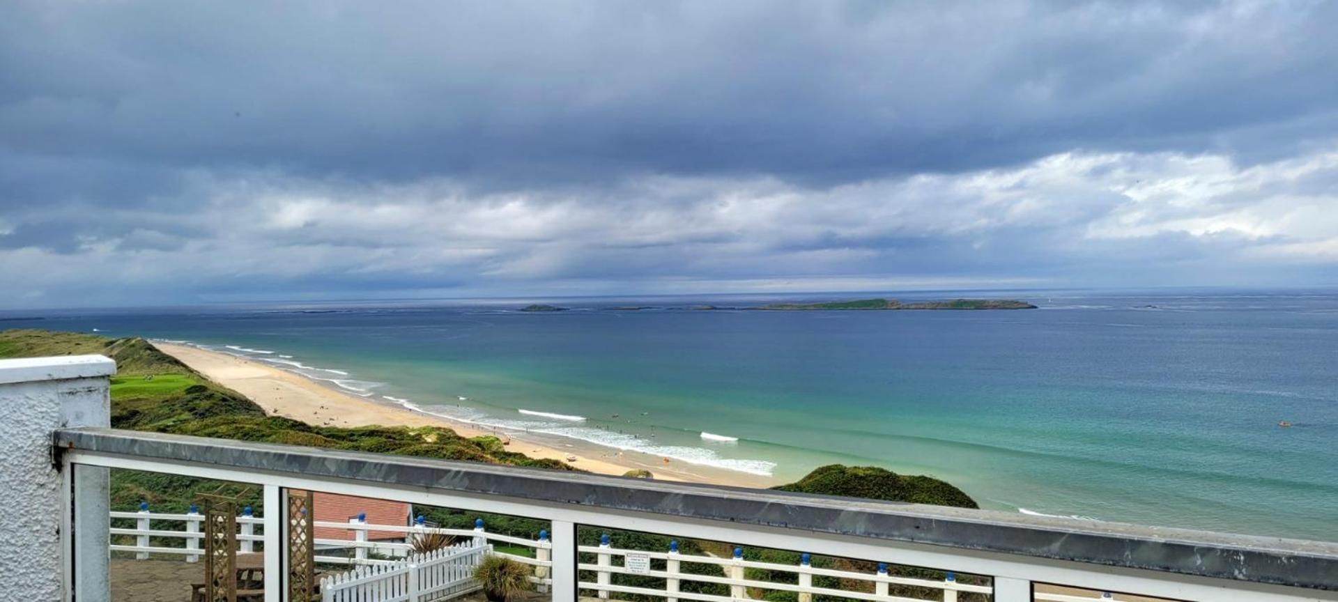 Royal Court Hotel Portrush Exteriör bild